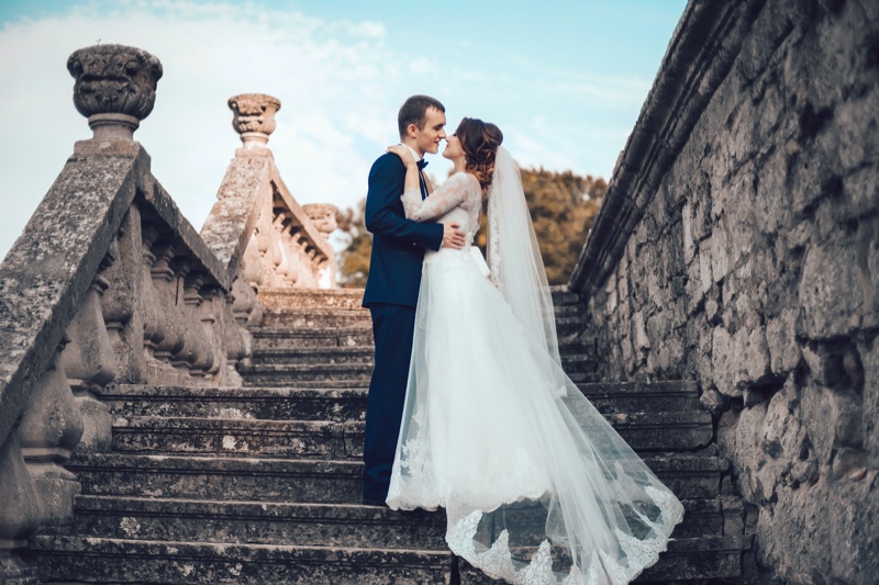 Bride Groom Stairs Venue