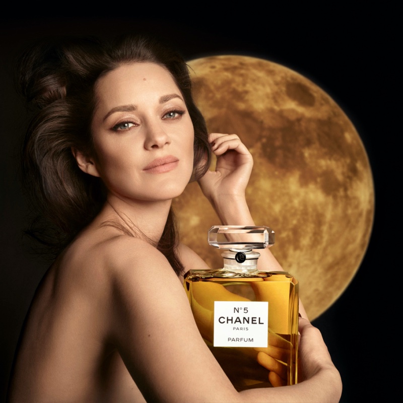 Marion Cotillard Chanel No 5 Holiday 2022 Campaign Fragrance