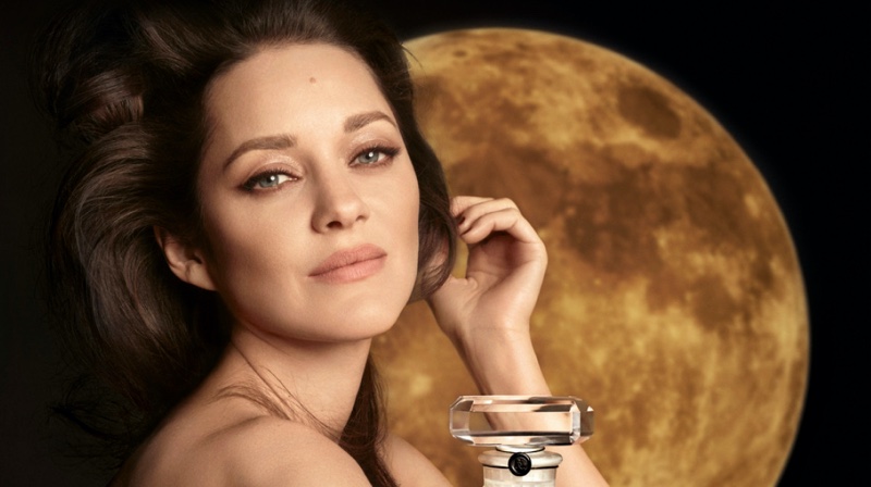 Marion Cotillard Chanel No. 5 Holiday 2022 Perfume Campaign