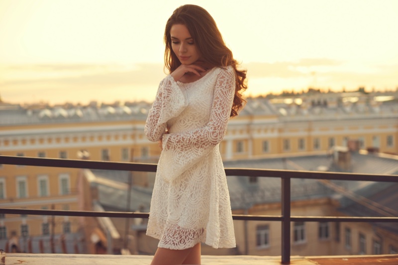 Model White Lace Dress Long Sleeve