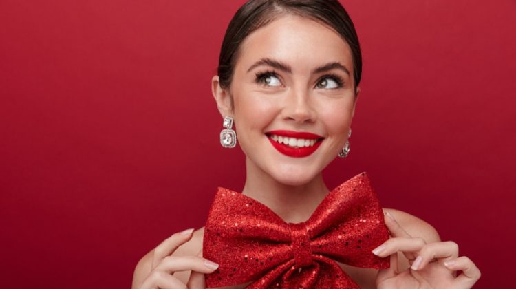Christmas Shoppers, Rejoice! 4 Gifts That Beauty Lovers Truly Want