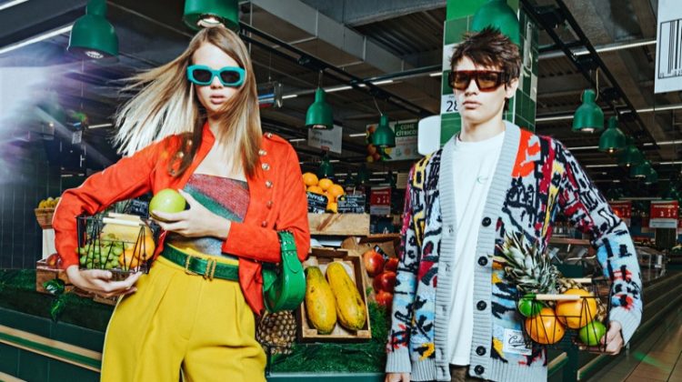 Sofia Maslenykova Brings Fashion to the Supermarket for Mujer Hoy