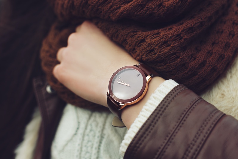 Woman Brown Watch Leather Strap