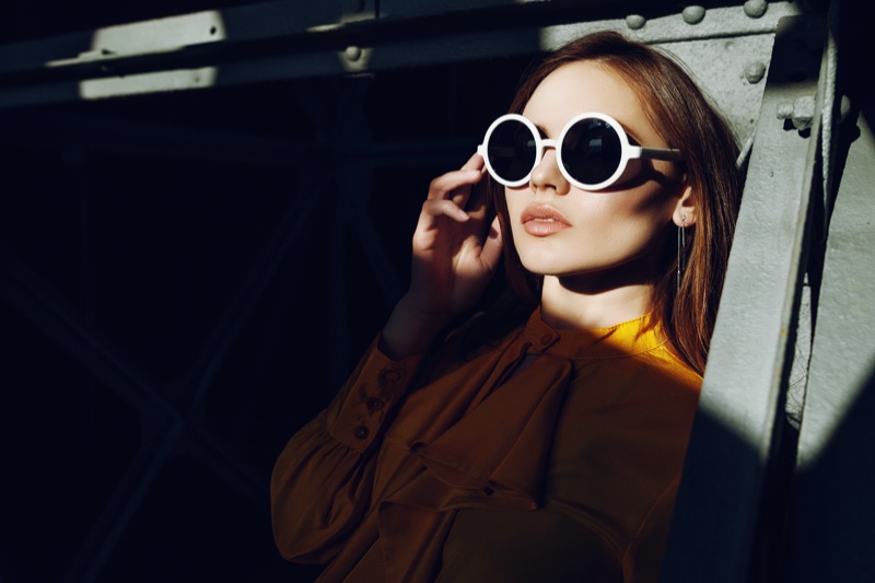 fashion model round sunglasses white frame