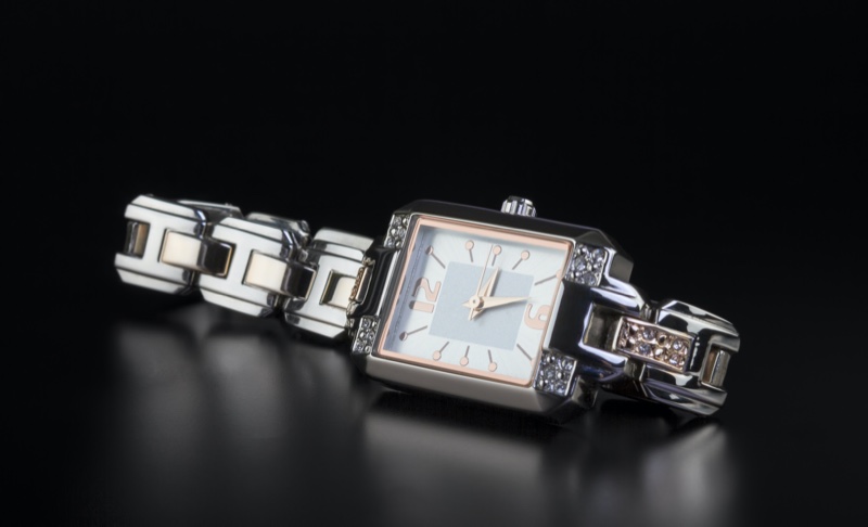 Online sales of second-hand luxury watches: what are the benefits? –  Gadgets, fashion and tech for women – Gizmodiva