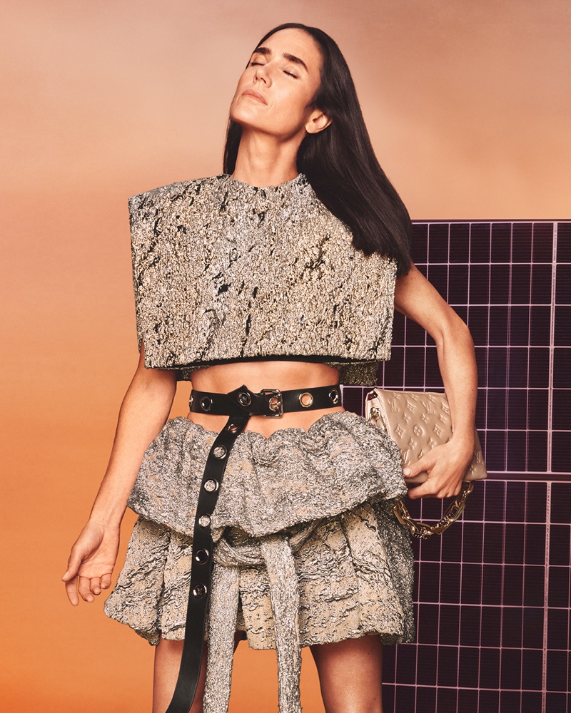 Jennifer Connelly Models LOUIS VUITTON Cruise 2023 Collection