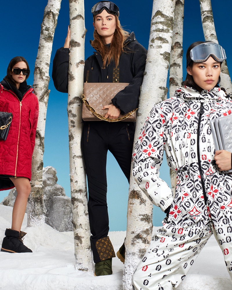 LOUIS VUITTON - Louis Vuitton Fashion HOLIDAY SEASON: THE GOOSE IS COMING  TO TOWN!