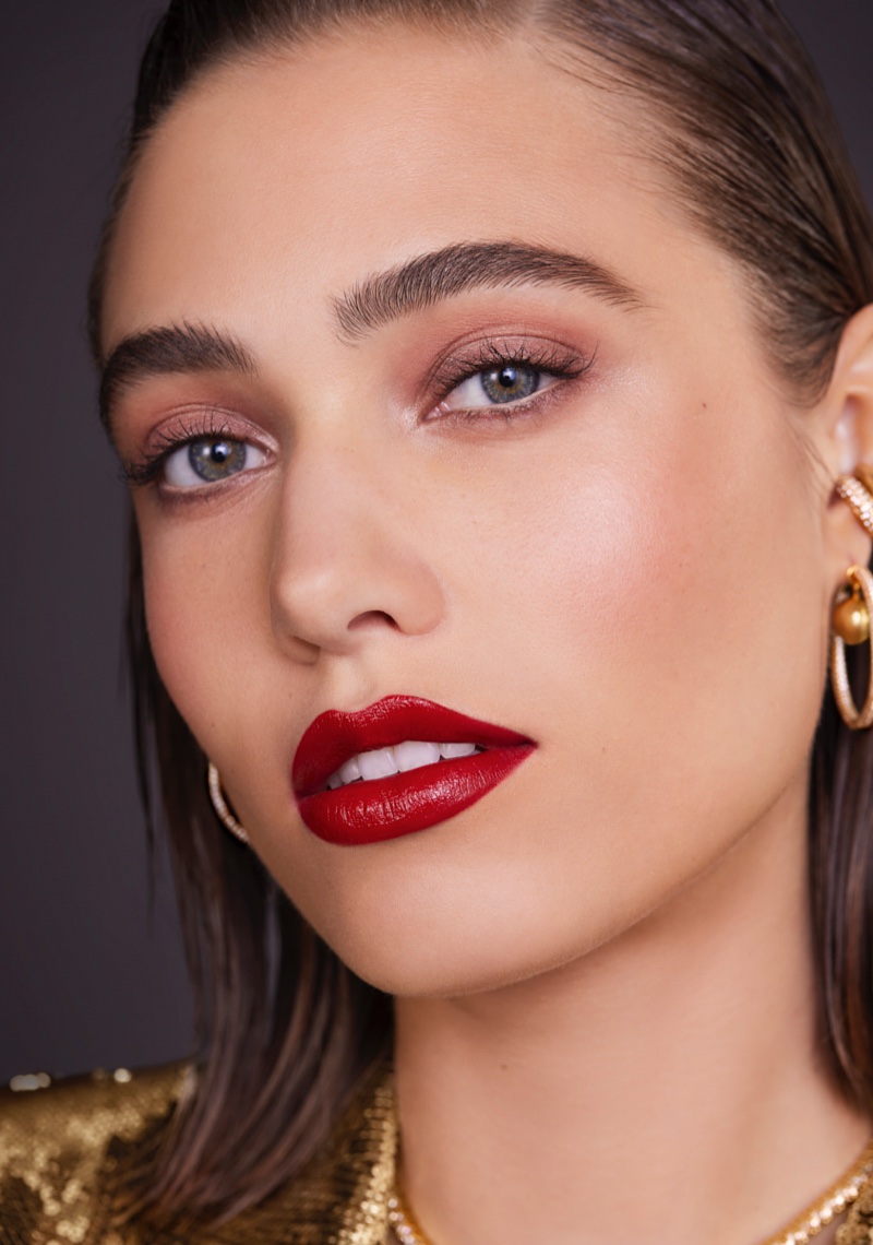 Bobbi Brown Cosmetics features red lipstick in Holiday 2022 collection.