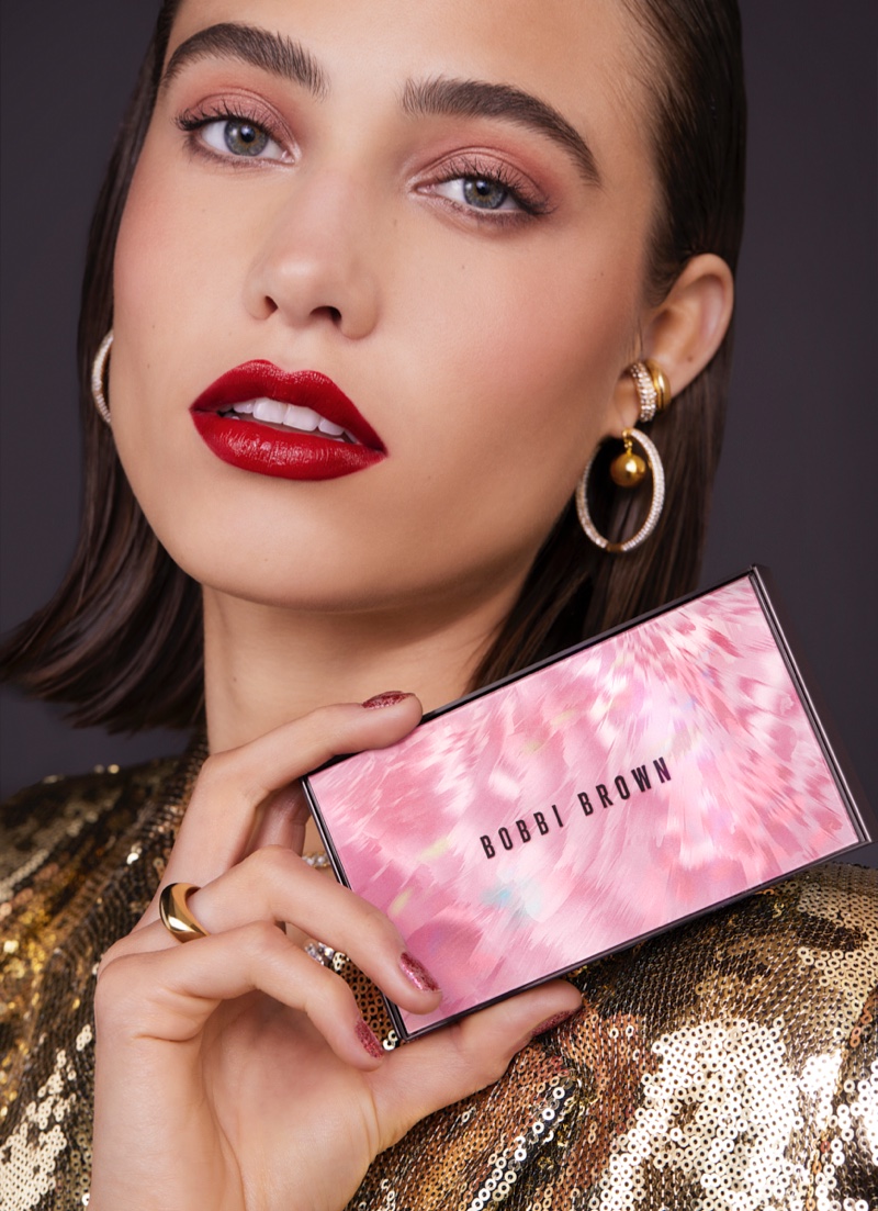 Bobbi Brown Cosmetics highlights the Day & Light Eye Shadow Palette for Holiday 2022.