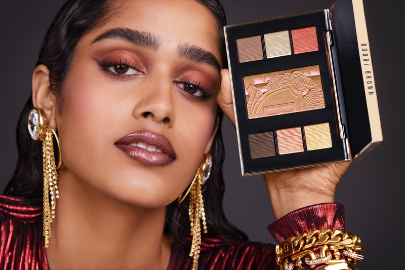 Bobbi Brown Cosmetics features Limited-Edition Luxe Eye & Cheek Palette for Holiday 2022.