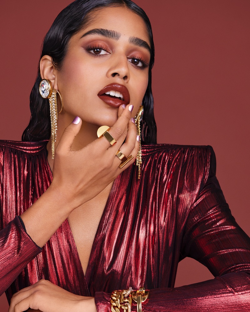 Mahi Kabra wears festive makeup for Bobbi Brown Cosmetics Holiday 2022 collection.