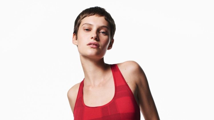 Calvin Klein Underwear Focuses on the Classics for Holiday 2022