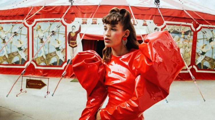 Lexi Upshaw Enters the Circus for Mujer Hoy