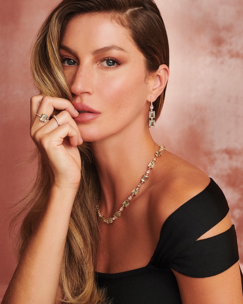 Brazilian top model Gisele Bundchen and Louis Vuitton Artistic