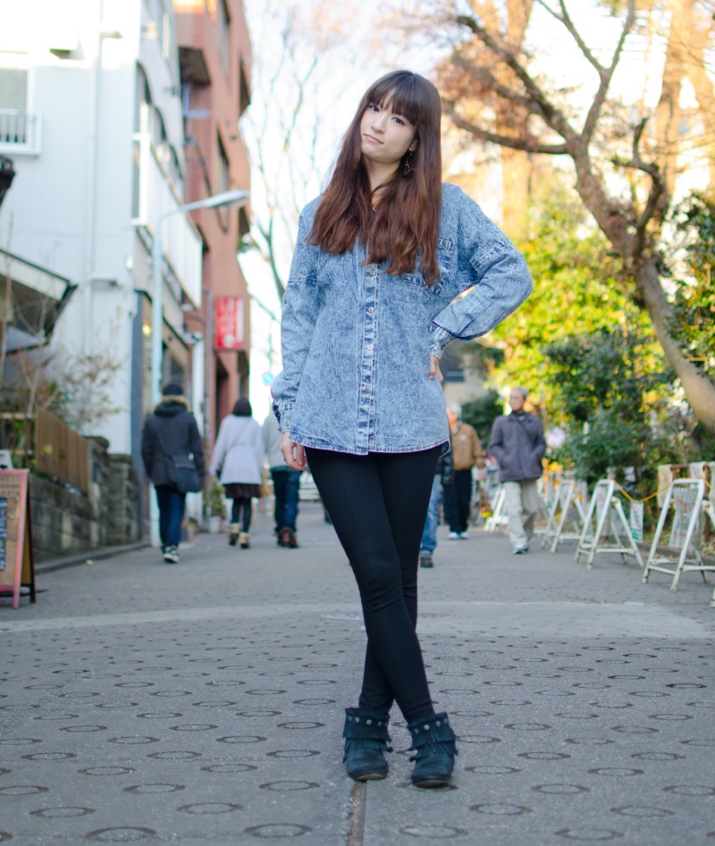 Blue Denim Shirt with Black Wool Tights Outfits (2 ideas & outfits) |  Lookastic