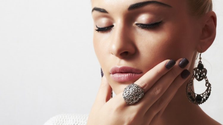 How to Find the Best Handmade Silver Jewelry Online