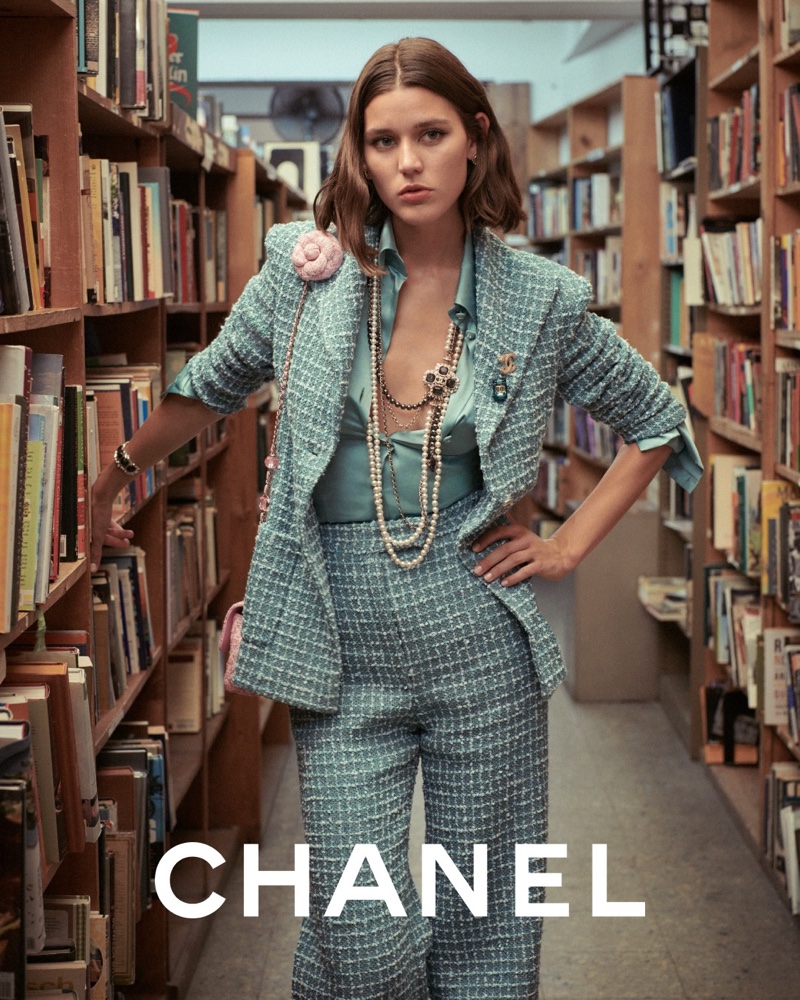 Chanel Pre-Spring 2023 Collection Campaign