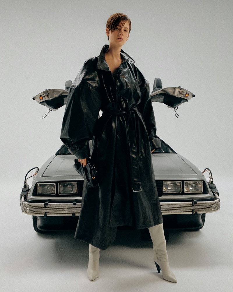 Mirthe Dijkstra Looks Stylish With a DeLorean in TM Textilmitteilungen