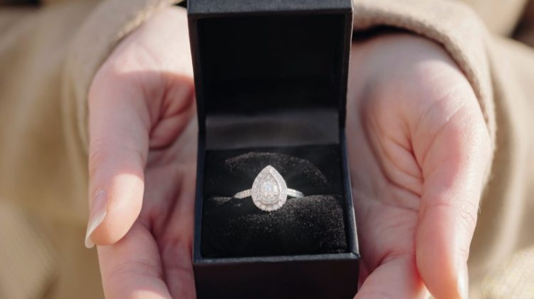 diamond pear shaped ring box
