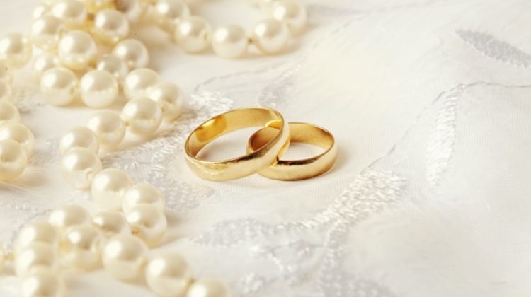 Gold Wedding Rings Pearls