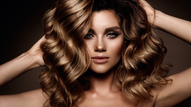 Winter Gold Hair Is Trending: Here Is Everything You Need to Know