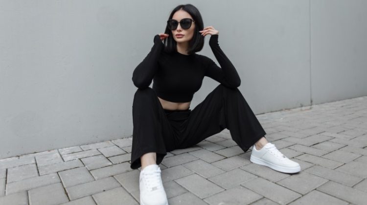 Woman Style Black White Sneakers