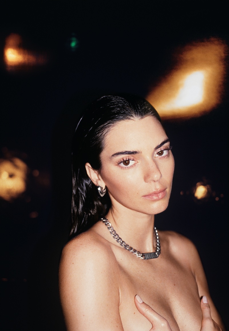Kendall Jenner Marc Jacobs Chain Necklace Spring 2023