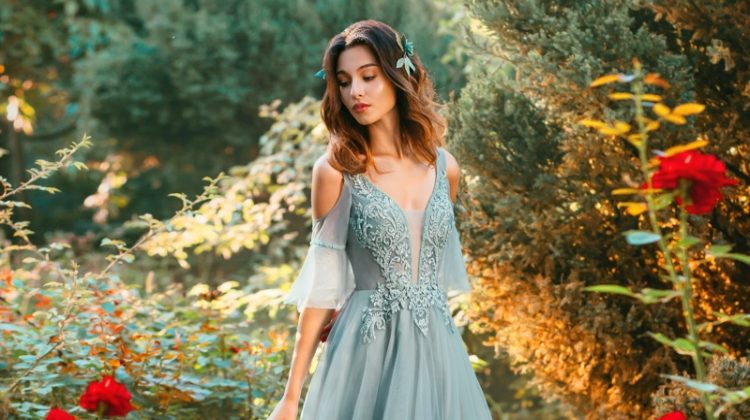 5 Styles of Long Prom Dresses to Turn Heads