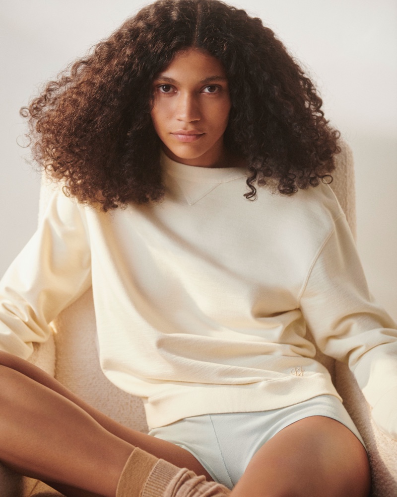 Soft sweaters stand out in the Loro Piana Cocooning spring-summer 2023 collection.