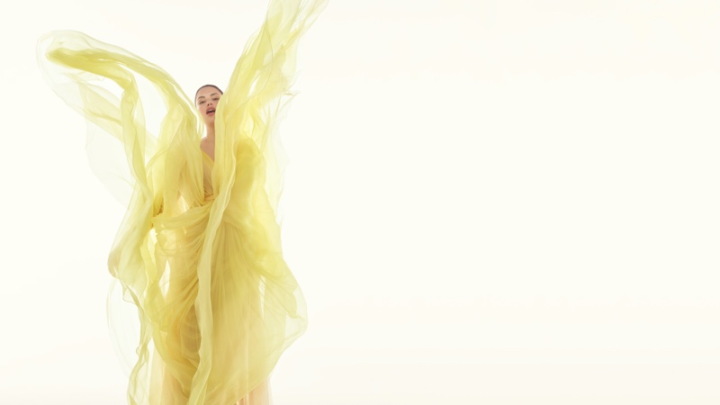 Adriana Lima Victoria's Secret Heavenly Perfume 2023 Photo