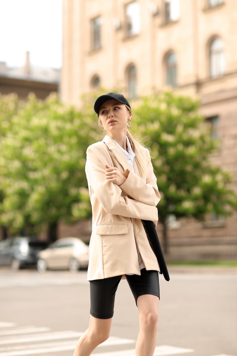 Baseball Cap Outfit Woman