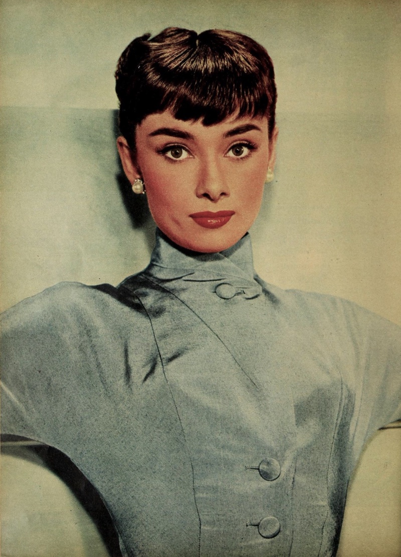 Audrey Hepburn 50s Fashion
