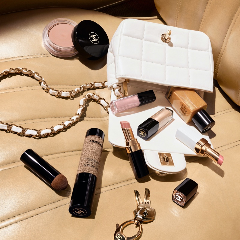 Unleash your natural radiance: Embrace the sun-kissed glow of Chanel Les Beiges Summer To-Go.