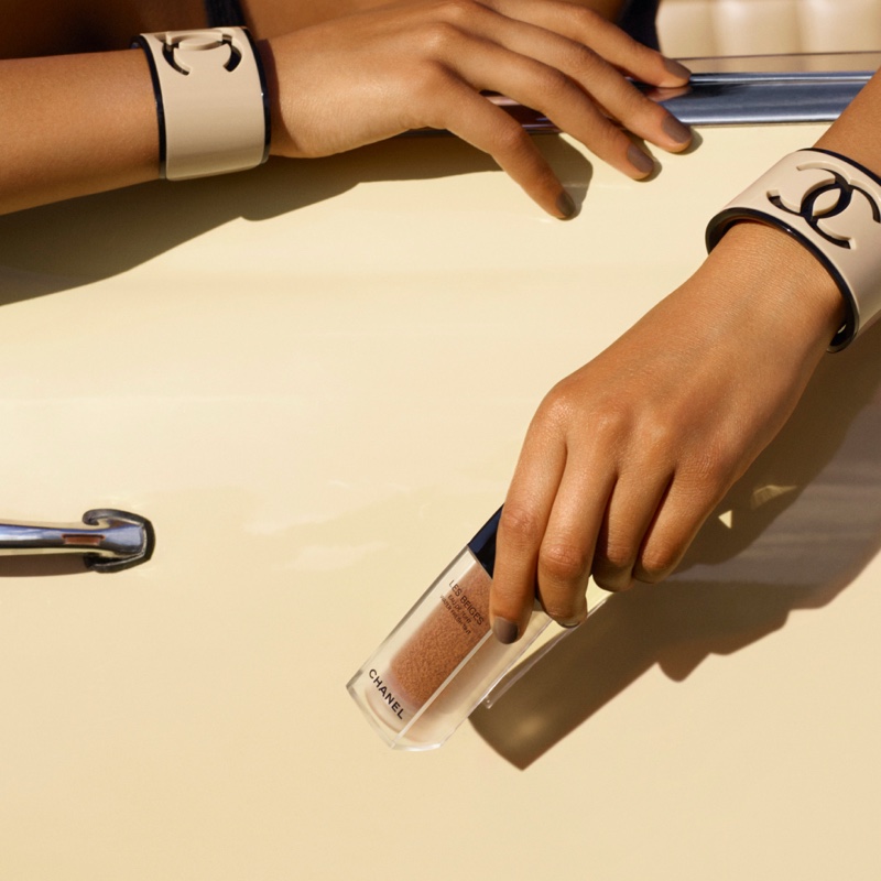 Chanel Les Beiges Summer To-Go Makeup: Made for Travel