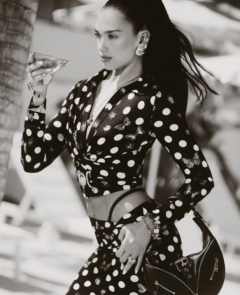 Dua Lipa x Versace La Vacanza 2023: A Glamorous Feast