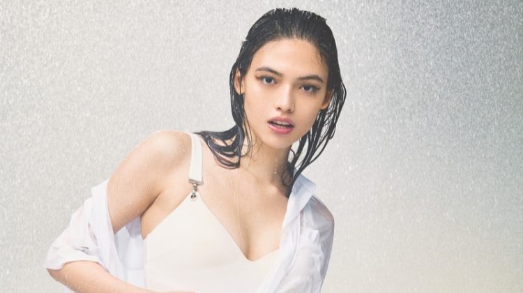 Emporio Armani Swim 2023: Where Fashion Meets the Water’s Edge