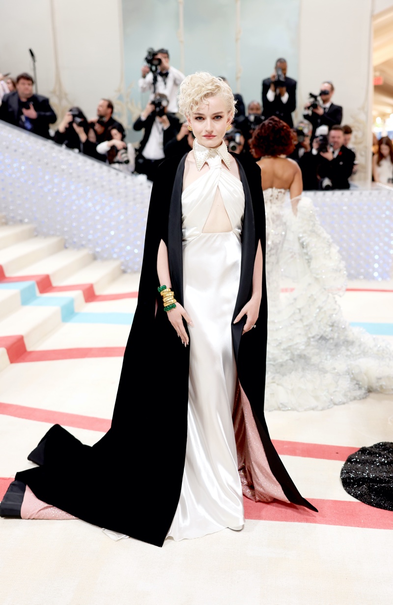 Julia Garner Met Gala 2023 Look