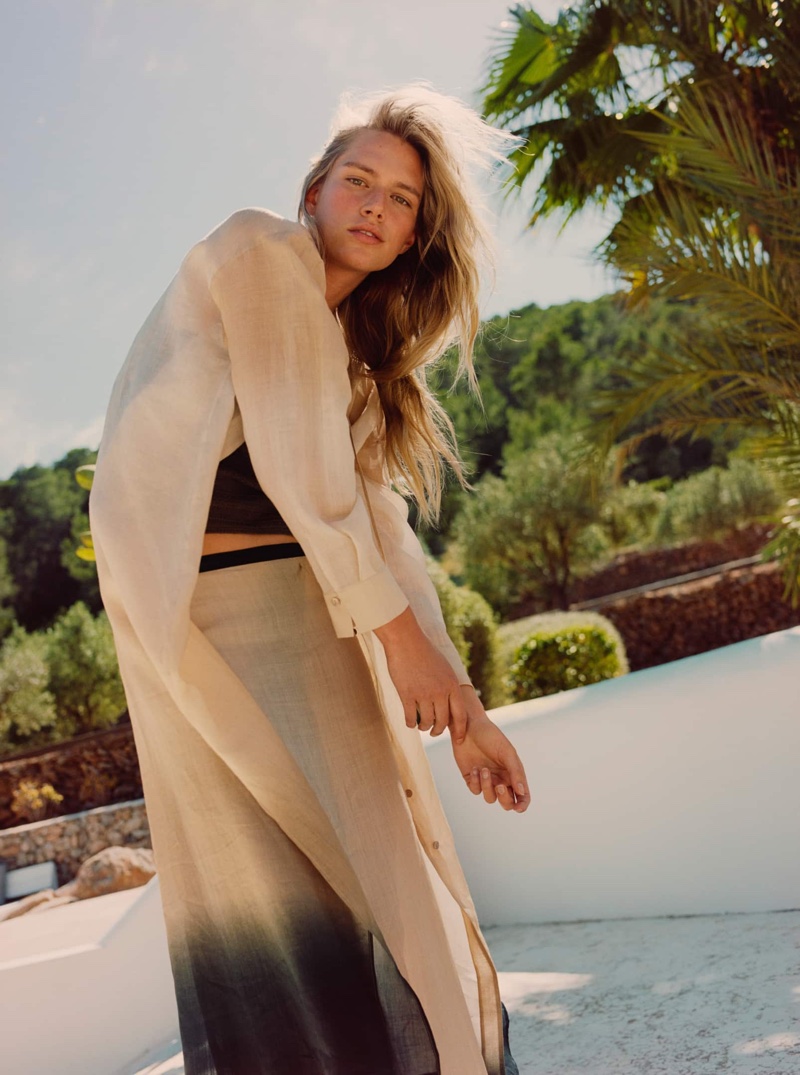 Massimo Dutti Brings Vacation Vibes with Summer 2023 Arrivals