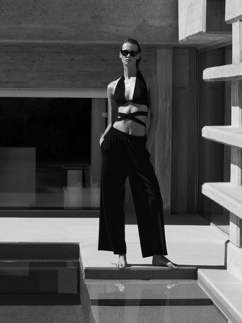 Max Mara Beachwear 2023: Embrace Coastal Swim Style