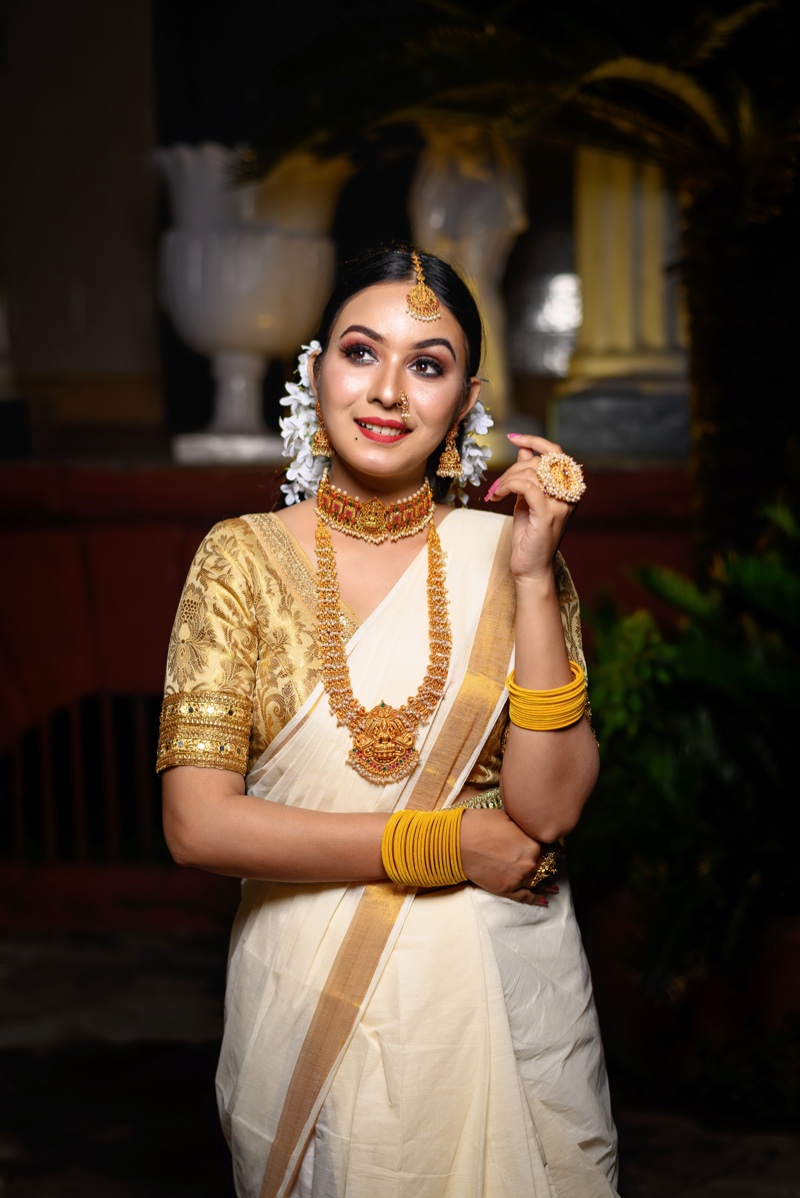 Wedding Saree Gold White