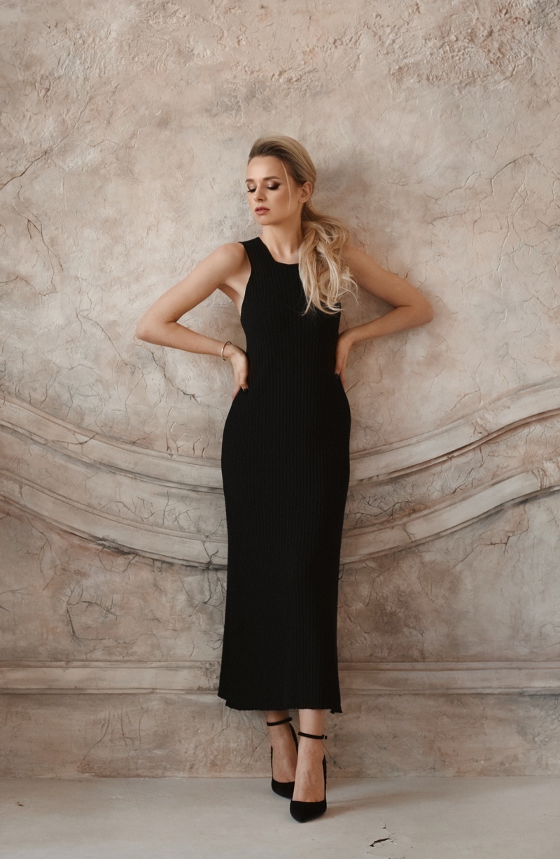 Black Dress Minimalist Fashion