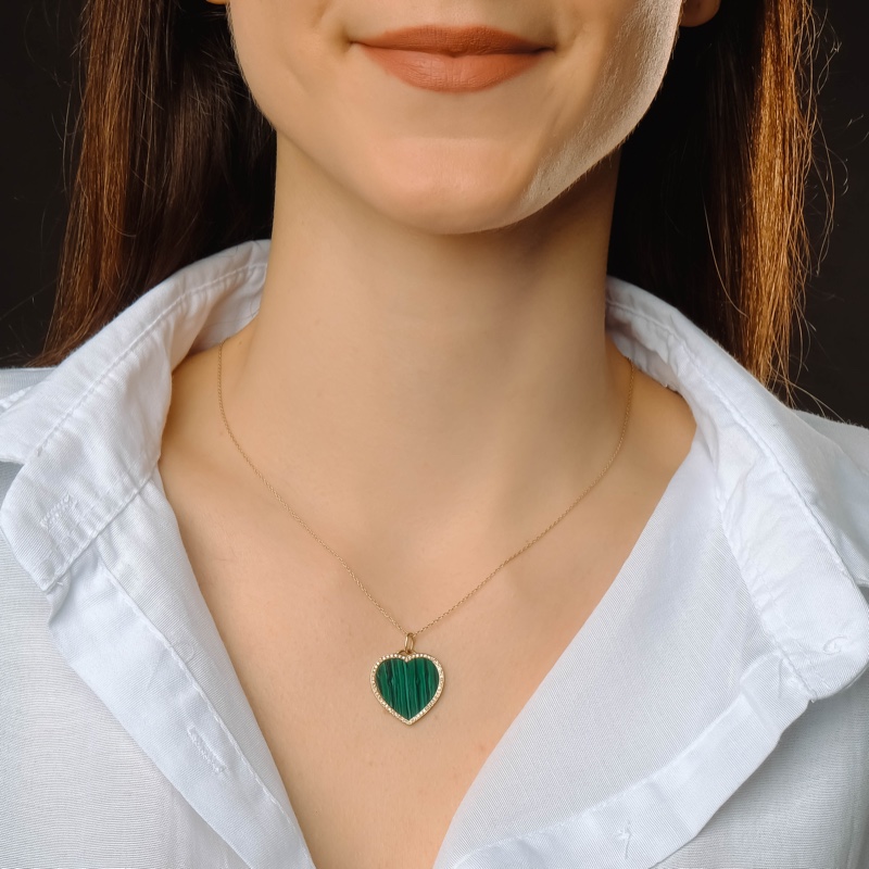 Green Heart Shaped Pendant Necklace
