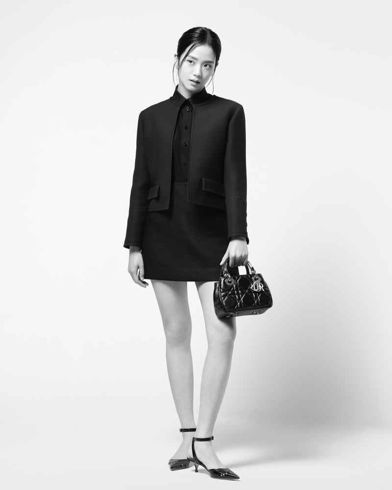 Looking the image of sophistication, Jisoo poses with Dior's Lady 95.22 bag.