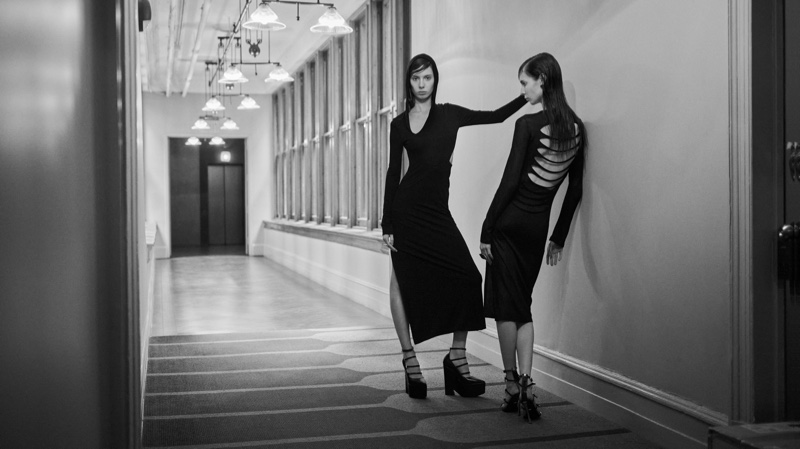 Margo e Madely Whitley são as pioneiras da moda na revista Vestal