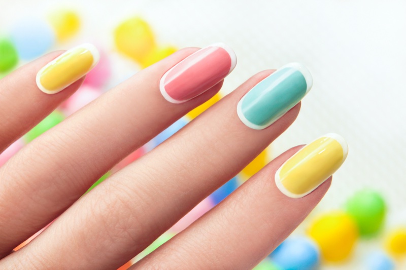 Pastel Color White Lines Short Nails