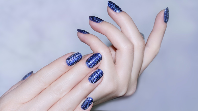 Snakeskin Blue Short Nails