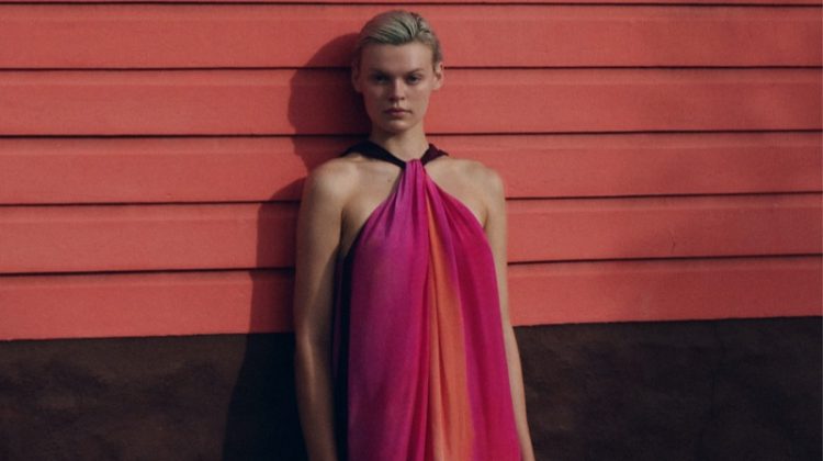 Massimo Dutti Takes on Beach Fashion for the Summer