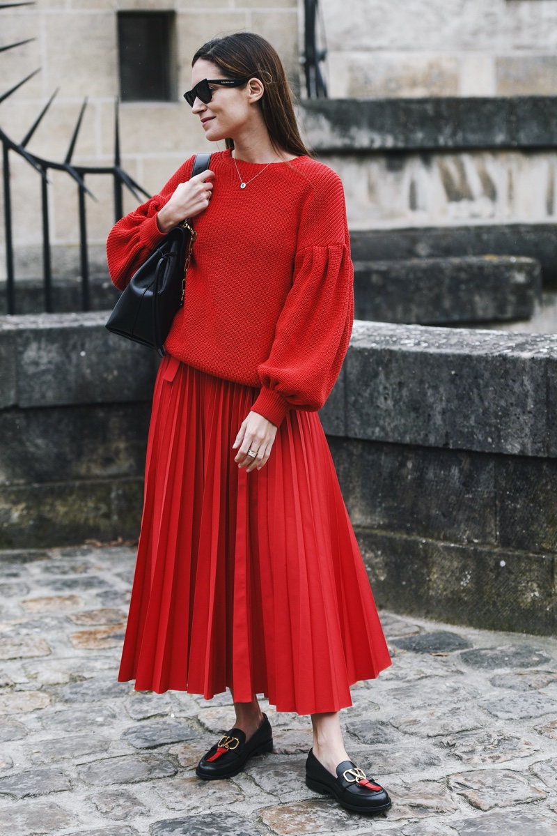 Red Monochrome Outfits