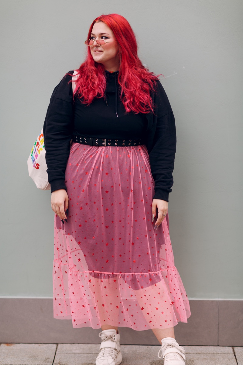 Black Blouse Pink Skirt Curvy