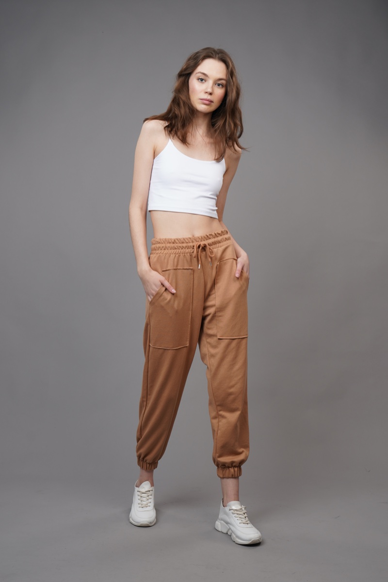 What Are The Different Types Of Pants For Women? - Hello Betty Company